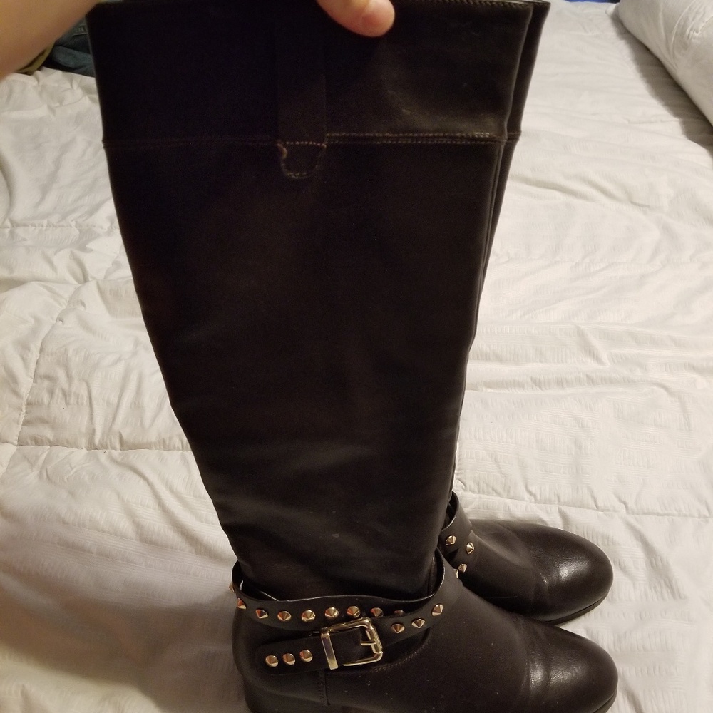Brown boots